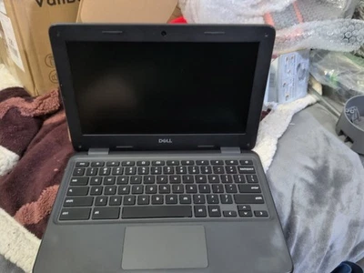Dell Chromebook 3100 11" Intel Celeron 4GB RAM 32GB eMMC ChromeOS  Plus A Mouse - Image 1 of 4