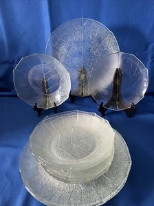 Durax "ASPEN" Textured Leaf Pattern 4 Clear Glass Place Settings - Picture 1 of 6