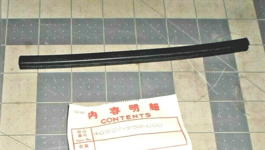 HONDA ATC185 40527-958-000 PROTECTOR DE CADENA SELLO EXTERIOR 1 CANTIDAD OEM ENVÍO GRATUITO Foto 1 de 1