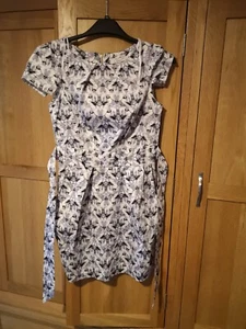 Closet tulip White And Navy Dress Size 12 with Pockets - Picture 1 of 4