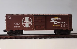 LIONEL Spur 0 Box Car Santa Fe 6-19216 Shock Control - Bild 1 von 3