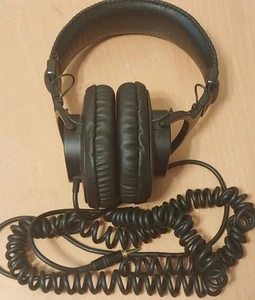 Sony Professional MDR-7506 Headphones w/Coil Cord & New Ear Pads - Picture 1 of 4