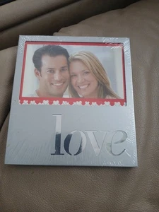 Liebe Bilderrahmen (5,5”x 3,5”) NEU VERSIEGELT - Bild 1 von 3