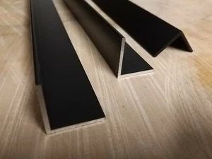 Ángulo de aluminio ángulo de aluminio perfil angular de aluminio negro RAL 9005 recubierto en polvo - Imagen 1 de 9