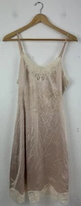 Vestido de Noche Vintage Hecho en EE. UU. Vanity Fair Vestido sin Mangas Doblado Desnudo Talla 36 - Imagen 1 de 10