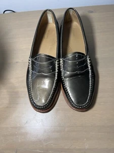 G.H. Bass Weejuns Green Patent Leather Loafers Womens Size 8 - Picture 1 of 7