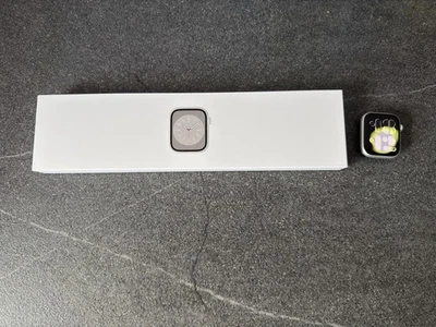 Apple Watch Series 8 45mm Silver - Bild 1 von 4