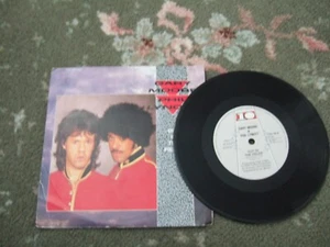 GARY MOORE/PHIL LYNOTT OUT IN THE FIELDS- GTFLD VINYL 7" 45RPM PS - Picture 1 of 1