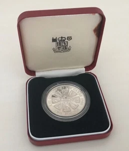1986 GUERNSEY SILVER PROOF COMMONWEALTH GAMES TWO 2 POUND COIN - Picture 1 of 6