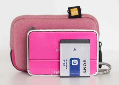 SONY Cyber-Shot DSC-T2 8 MP Digital Compact Camera - Image 1 of 4