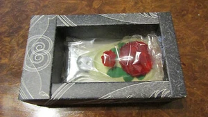 Red Rose (real) bottle opener new in box glows in the dark - Foto 1 di 1
