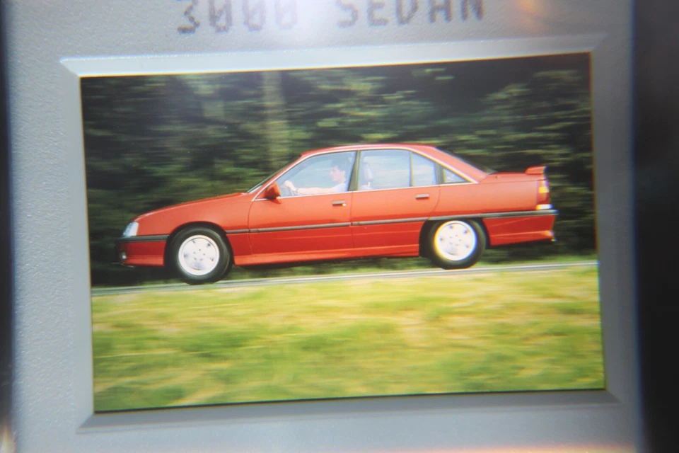 Огромный лот из 81 x 1987 Buick Opel промо цвет положительные слайды, 6 снимков Omega седан - Изображение 1 из 4