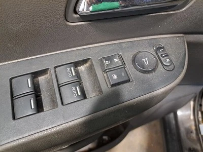 Interruptor de ventana de puerta delantera del lado del conductor Lh 2016 Odyssey Sku#4120289 Foto 1 de 4