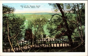 Winona MN-Minnesota, Bluff Side Park Beauty Spot Vintage Souvenir Postcard - Picture 1 of 2