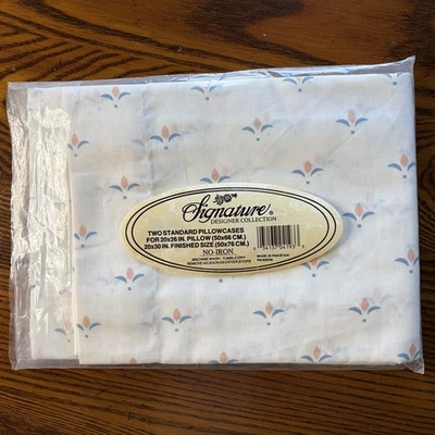 Signature Designer Collection 2 Standard Pillowcases Small Floral Print Vtg NOS - Image 1 of 4