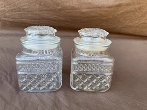 Set of 2 MCM Vintage Matching Anchor Hocking Wexford Glass Canister Jars USA - Picture 1 of 4