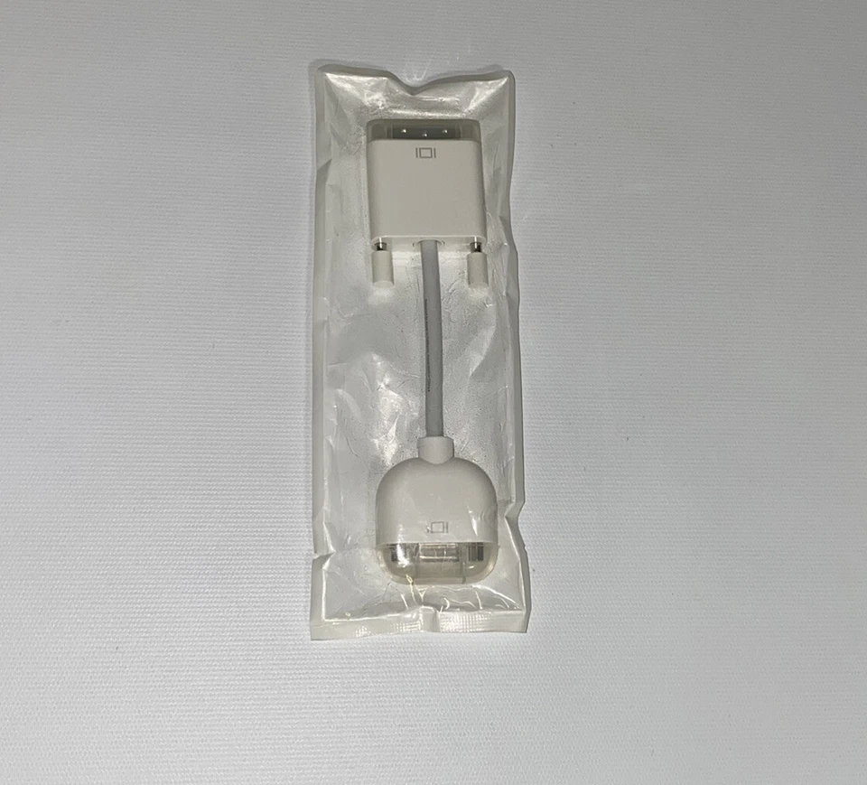 OEM Apple DVI Male to VGA Female Video Adapter, 607-1158 - Image 1 of 4