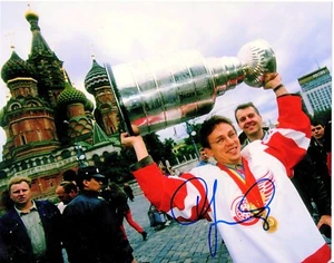 IGOR LARIONOV DETROIT RED WINGS STANLEY CUP 8X10 AUTOGRAPHED SIGNED PHOTO COA - Picture 1 of 1