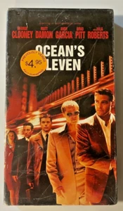 Ocean's Eleven VHS 2001 George Clooney Matt Damon Brad Pitt Julia Roberts EX! - Picture 1 of 5