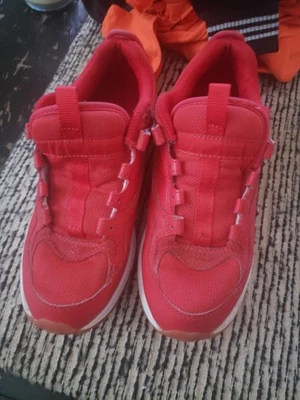 DC*SIZE 6*KALIS LITE SHOES for Women; Great Condition, Hardly Worn, No Laces - Image 1 of 4