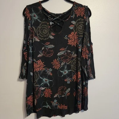 Maurice’s 24/7 Women’s Strap Neck Floral Stretch 3/4 Sleeve Top Plus Size 0 - Image 1 of 4