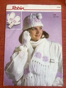WOMENS HAT SCARF GLOVES MITTENS SNOWFLAKE MOTIF VTG KNITTING PATTERN 135822 - Picture 1 of 2