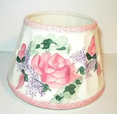 Yankee Candle Cerámica Tono Topper Grande 22 OZ Tarro Rosas Rosas Retirado Foto 1 de 4