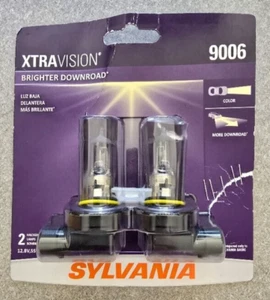 SYLVANIA 9006 XtraVision Halogen Headlight Set 2 Bulbs - Foto 1 di 2