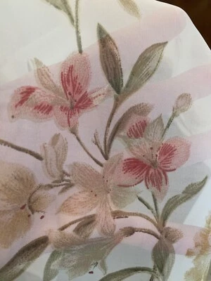 Waverly Dulce Serenata Rosa Transparente Verde Tigre Lirio Floral para Cortinas POR 60"W Foto 1 de 4