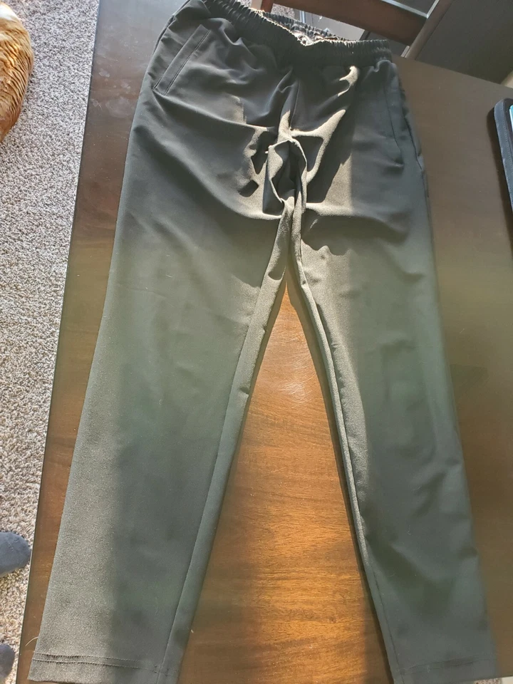 Pantalones de entrenamiento MPG negros para yoga senderismo para mujer  Foto 1 de 3