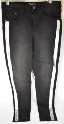 Pantalones de mezclilla ajustados con dobladillo crudo a rayas láminas envejecidas negros Bongo Missy para adolescentes talla 14 Foto 1 de 4