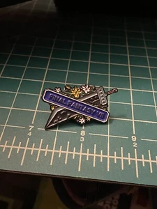 Final Fantasy VII / FF7 / Pin / Aerith & Cloud Themed - Picture 1 of 2