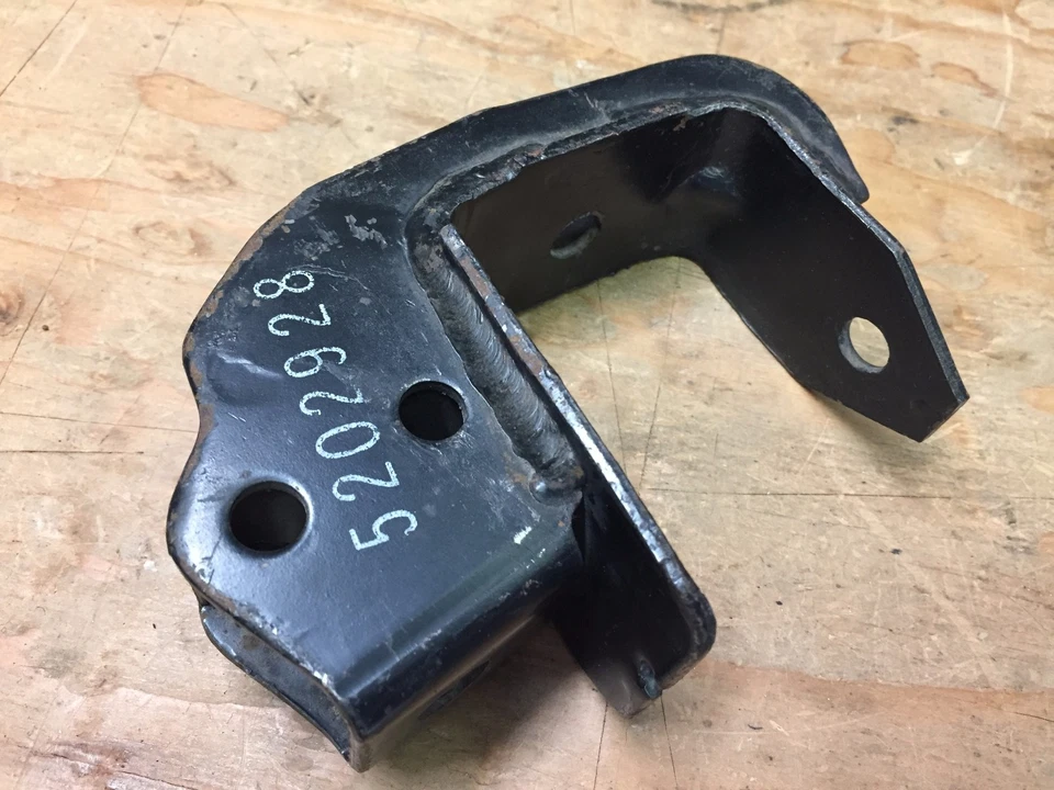 Camión Dodge Rampage 1984 nuevo Mopar 2,2 4 cilindros SOPORTE MONTAJE MOTOR DERECHO 5202928 Foto 1 de 1