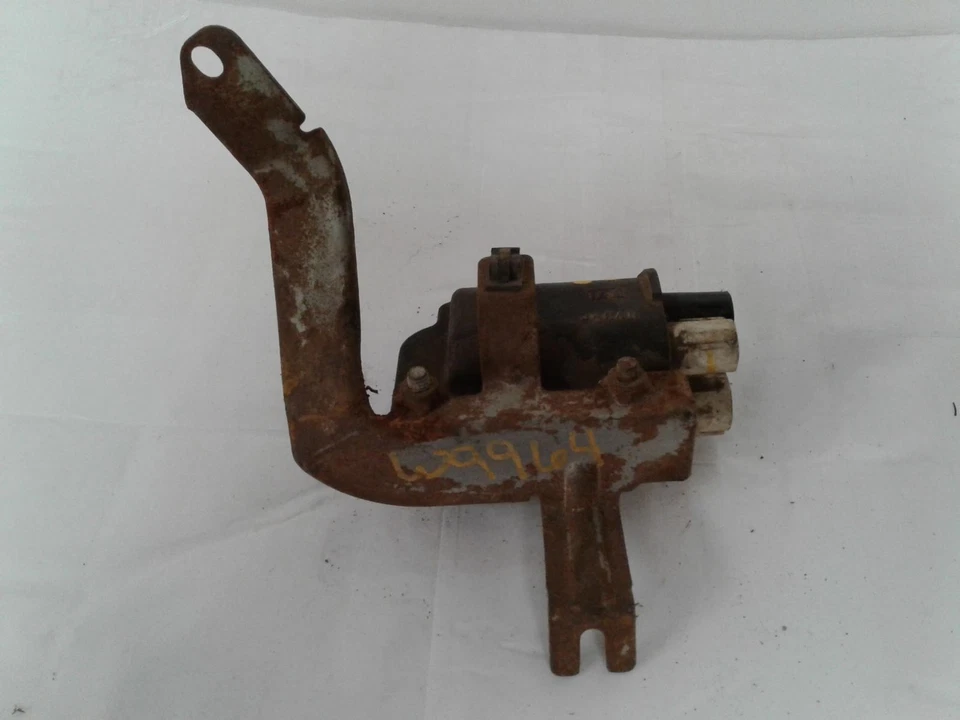 Bobina de encendido usada se adapta a: Honda Accord 1989 grado A Foto 1 de 4