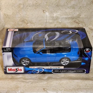 Ford Mustang GT 2010 edición especial Maisto azul 1:18 fundido a presión - Imagen 1 de 8