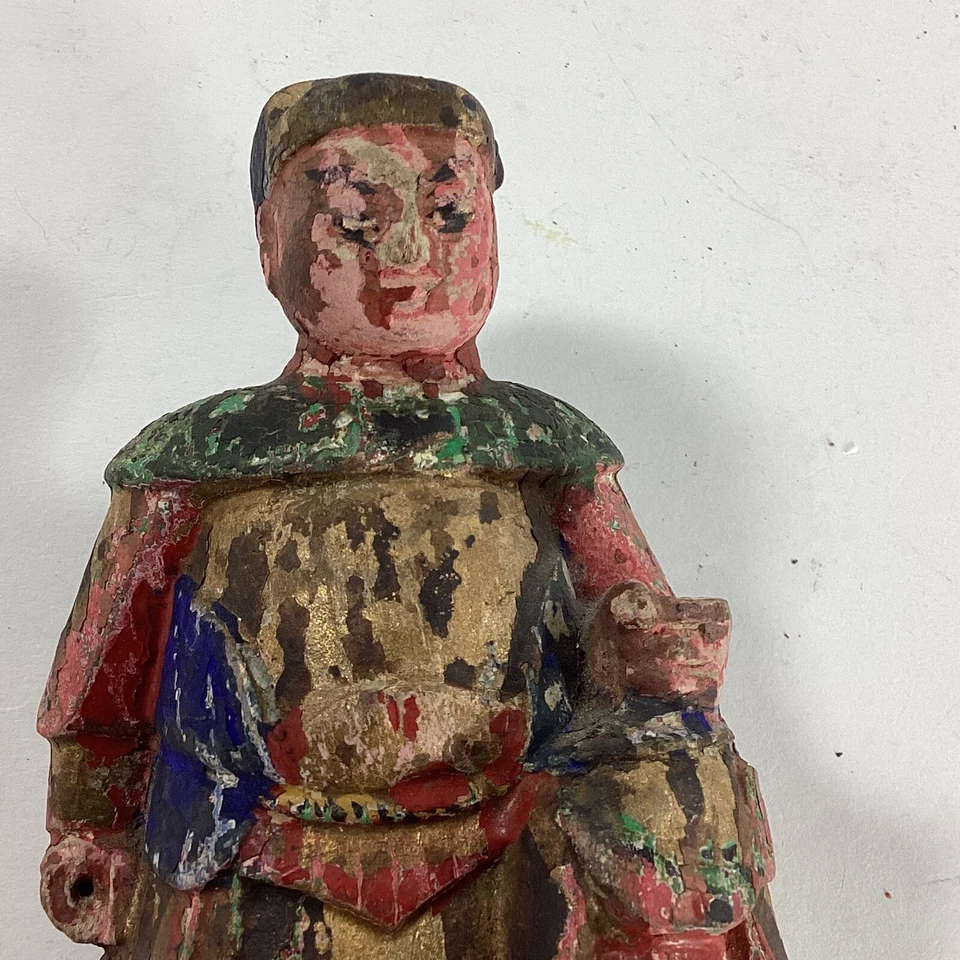 Figura de madera china 7”x 3” guerrero única Foto 1 de 4