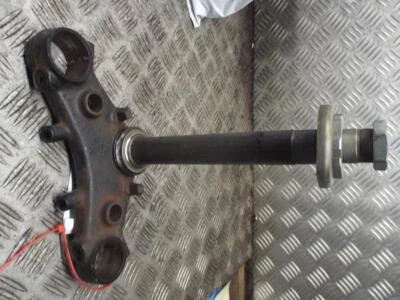 Yugo inferior y vástago de dirección Honda CB650C CB650 C 1981-On  Foto 1 de 4