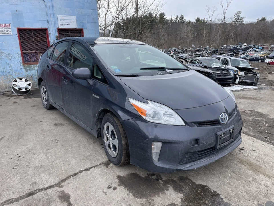 Grille TOYOTA PRIUS 11 12 13 14 15 — 第 1/1 张图片