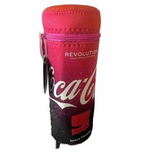Borsa Make Up Revolution x Coca Cola Ombre Cilindro Zip Trucco Cosmetici Nuova con etichette - Foto 1 di 5