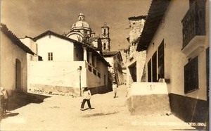 Vintage RPPC Postcard Man Walking on Street in Taxco Mexico ~ Santa Prisca c1946 - Picture 1 of 4
