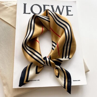 Mujer Vintage Pequeña Bufanda 100% Seda Pañuelo Bandana Amarillo Estampado Rayas 53cm Foto 1 de 2