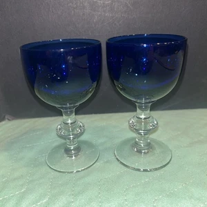 Set Of 2 Vtg Cobalt Blue Goblets With Clear Wafer Stems 4.5” Tall - Picture 1 of 12