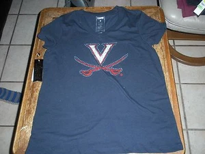 Como Nueva con Etiquetas L Campus Couture UVA Cavaliers Deslumbrante Cuello en V Camiseta - Imagen 1 de 2