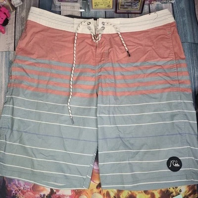 Bañador Quiksilver Board Shorts Para Hombre 34 Rayas Surf Playa Rosa y Azul Foto 1 de 4