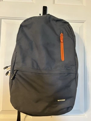 "Mochila para computadora portátil InCase gris/naranja forro de piel sintética 18"" correas acolchadas LEER Foto 1 de 4