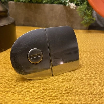 Оригинальная ручка водительской двери Porsche 914 914.531.061.10 - Изображение 1 из 4