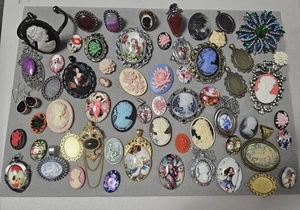 Großes Konvolut Vintage Kameen lose Kameen und Glas Cabachons New Old Stock  - Bild 1 von 9