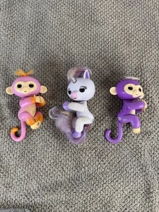 Fingerlings Interactive Pink & Purple Baby Monkey & Unicorn Lot - Animals Talks - Picture 1 of 8