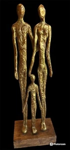 Nerang Sculpture Ornament, Family of Three Art - Picture 1 of 7