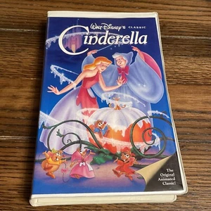 Disney Classic vhs Black Diamond Cinderella - Picture 1 of 5